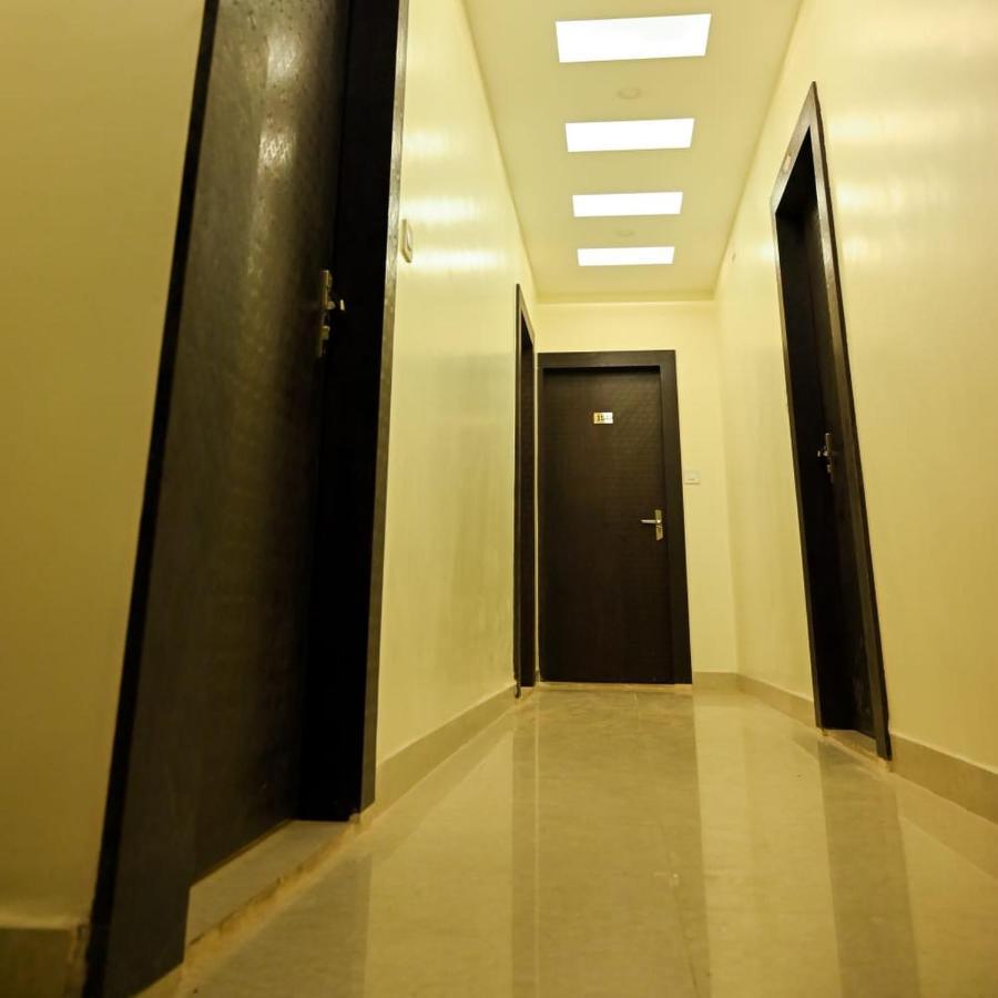 Hotel Golden Bliss Bhopál Kültér fotó
