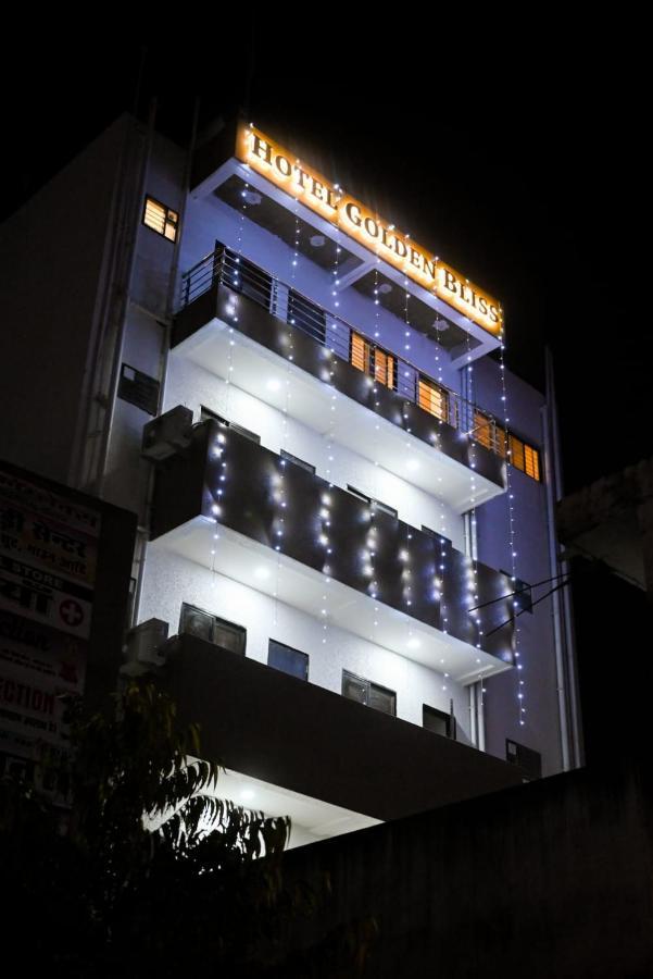 Hotel Golden Bliss Bhopál Kültér fotó