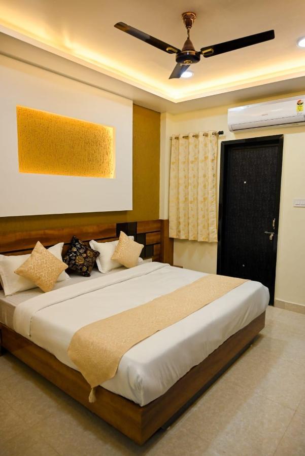 Hotel Golden Bliss Bhopál Kültér fotó
