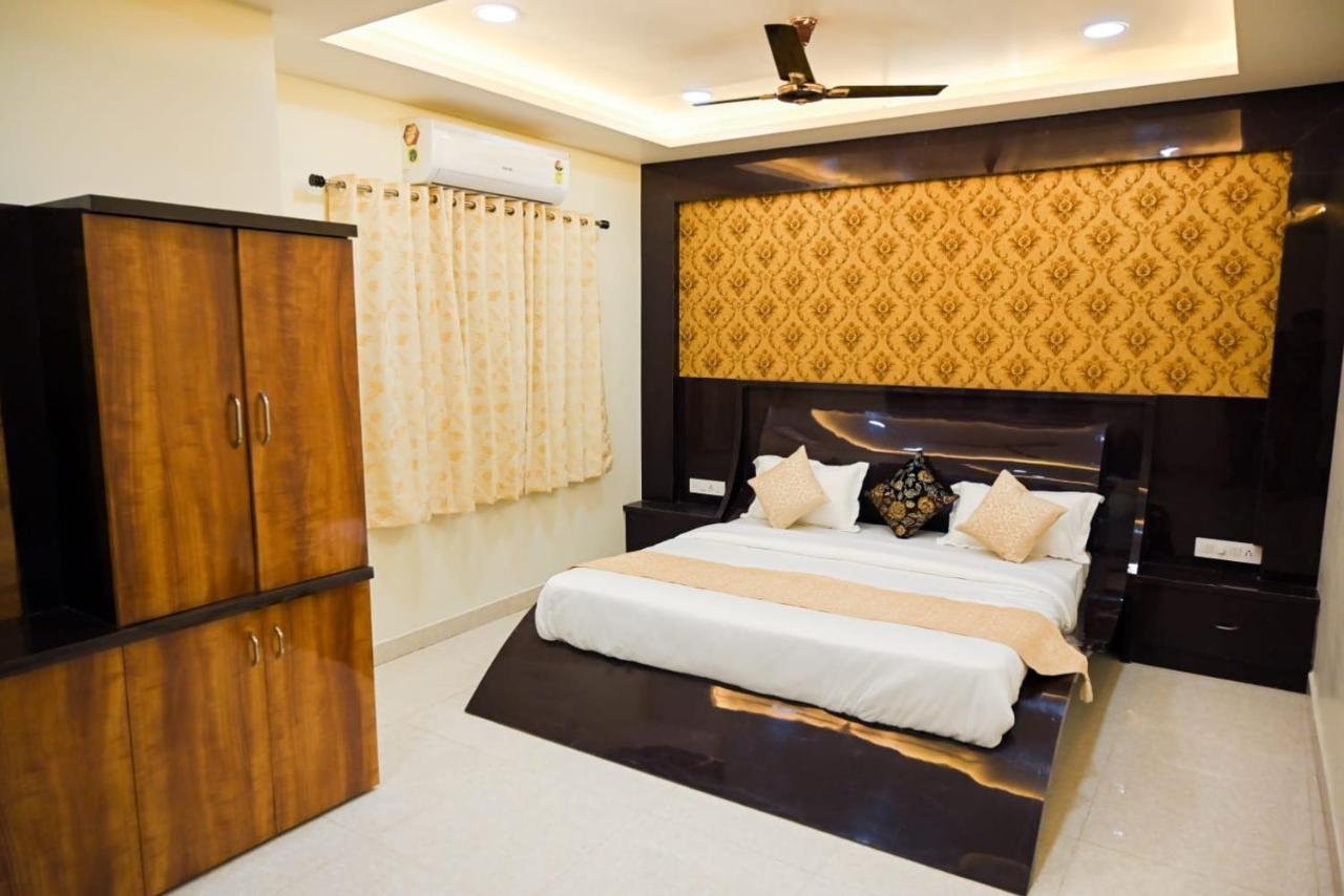 Hotel Golden Bliss Bhopál Kültér fotó